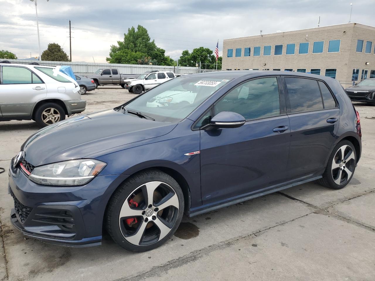 VOLKSWAGEN GOLF GTI S