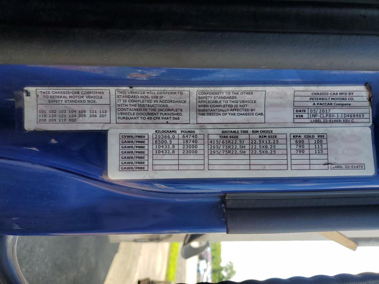 Lot #3255474446 2018 PETERBILT 567