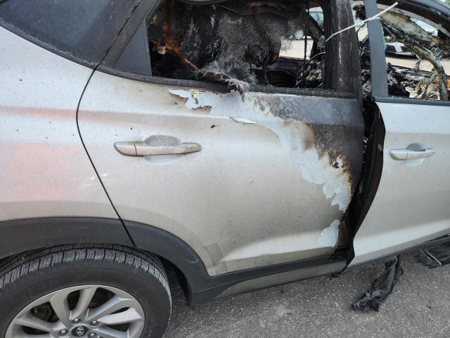 2018 HYUNDAI TUCSON SEL KM8J33A40JU799573