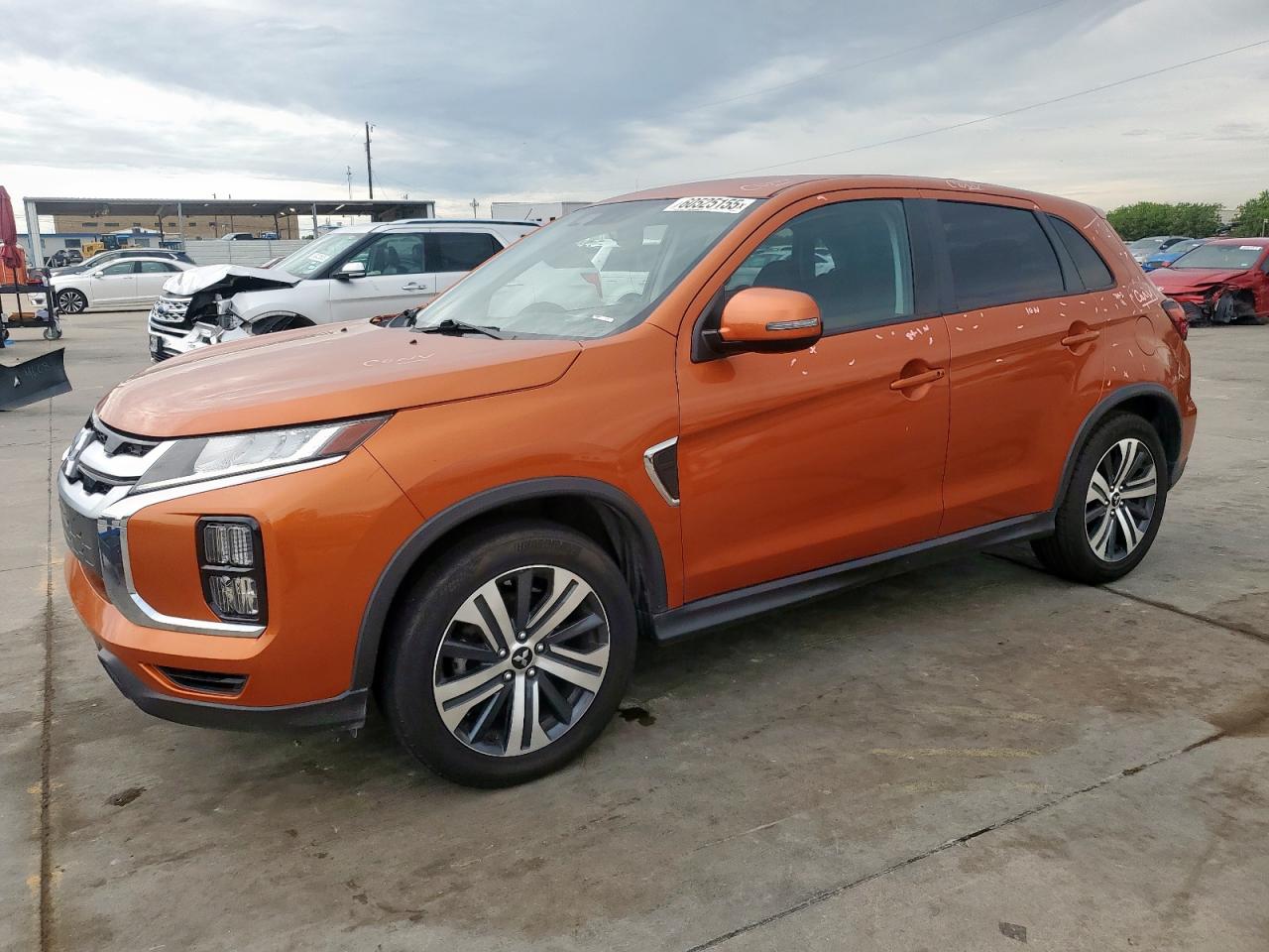 MITSUBISHI OUTLANDER SE