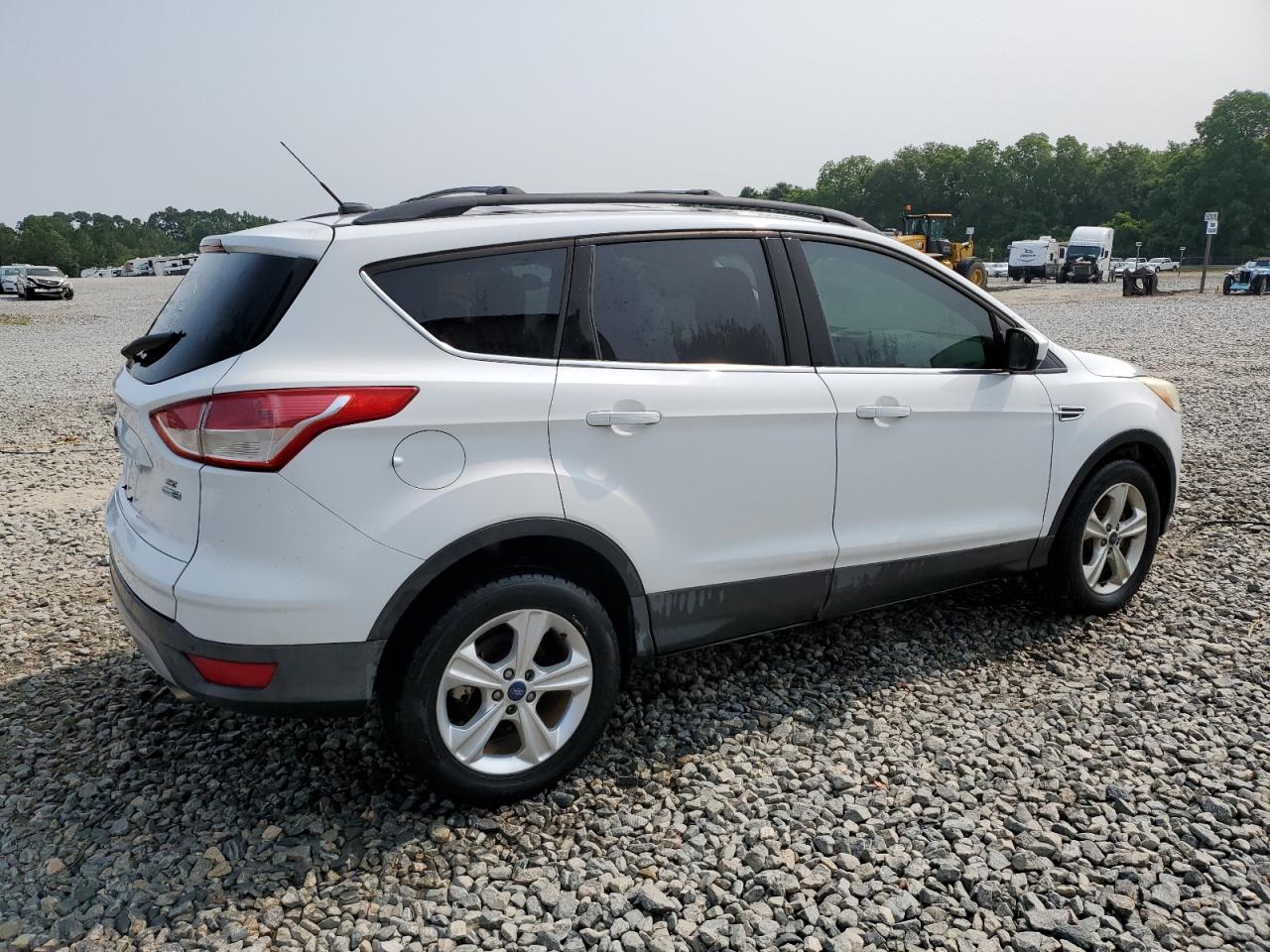 FORD ESCAPE SE