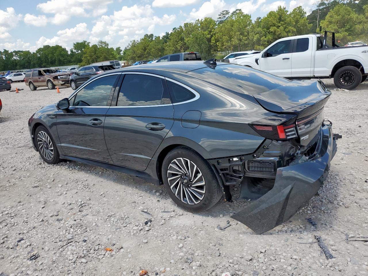 HYUNDAI SONATA HYBRID