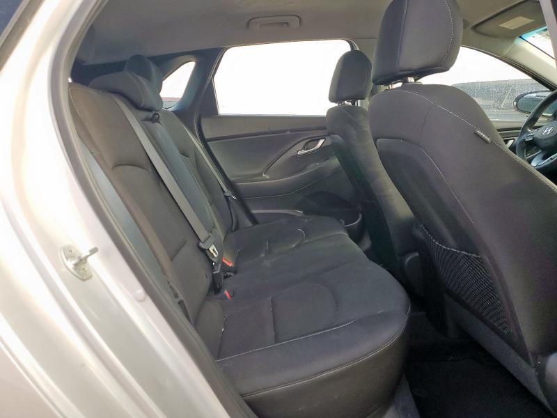 2018 HYUNDAI ELANTRA GT - KMHH35LE0JU013898