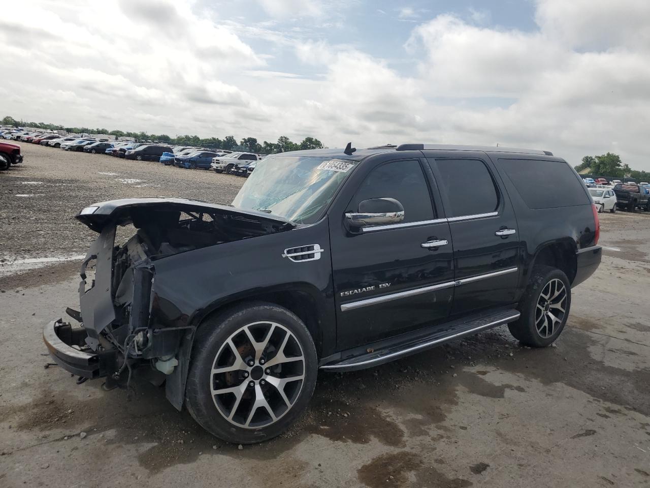 CADILLAC ESCALADE ESV LUXURY