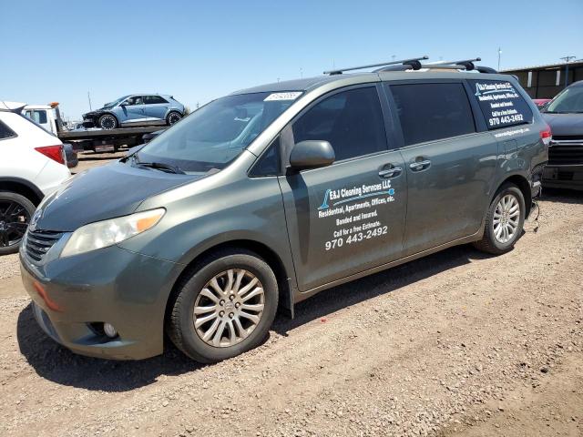 TOYOTA SIENNA XLE