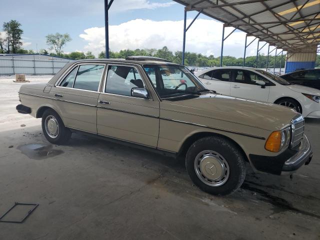 Vin: wdbab23a5cb334921, lot: 61423295, mercedes-benz 240-class d 19824