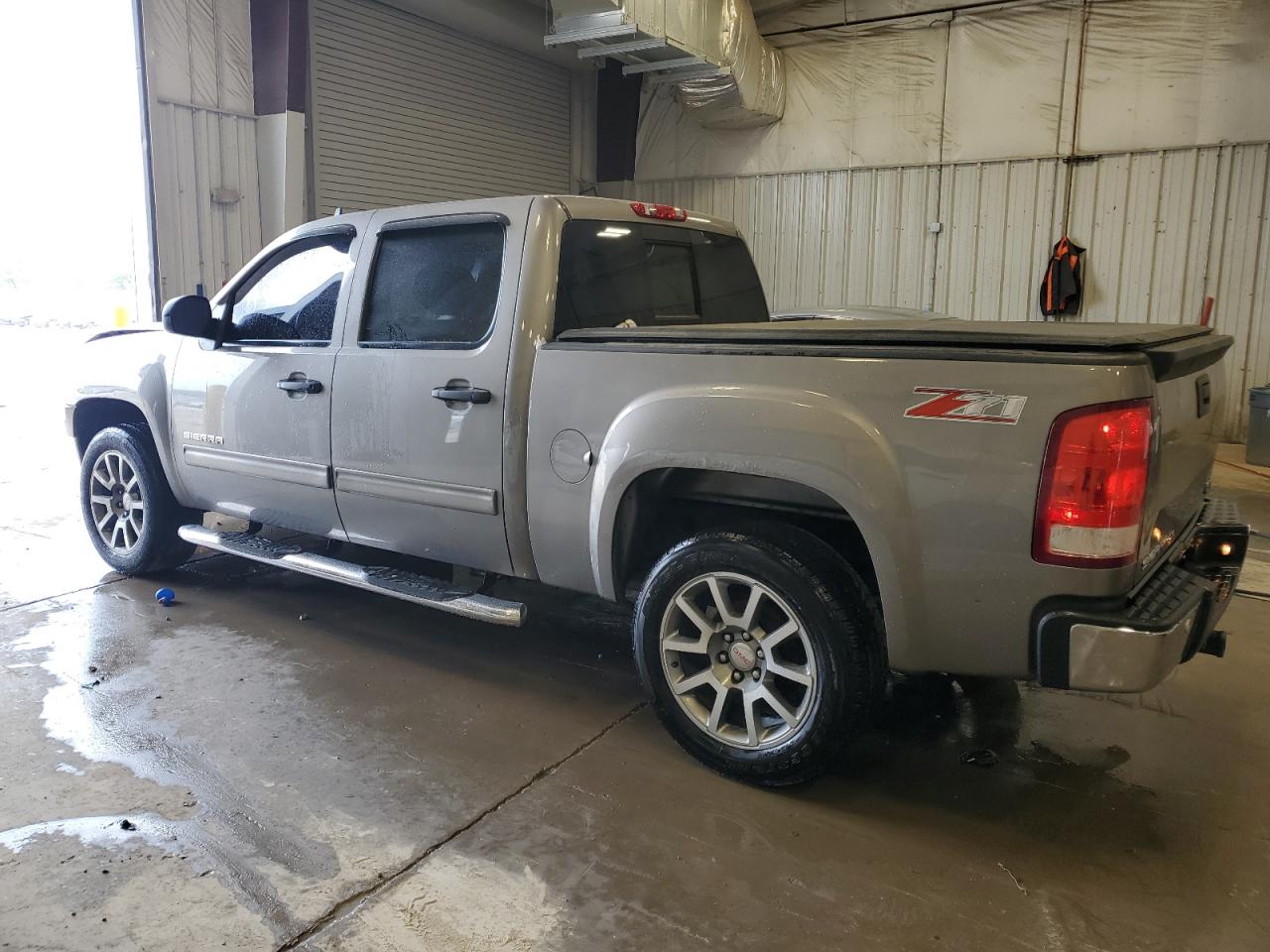 GMC SIERRA K1500 SLE