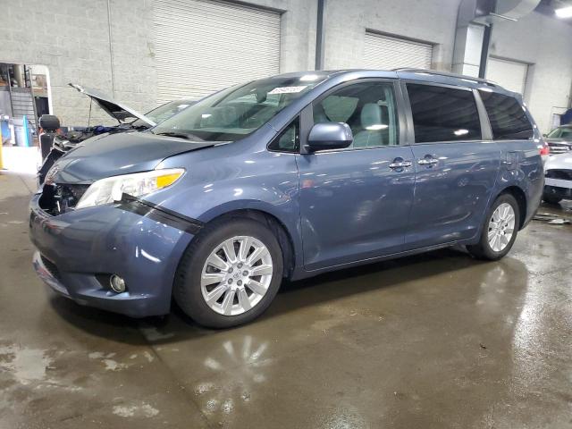 TOYOTA SIENNA XLE