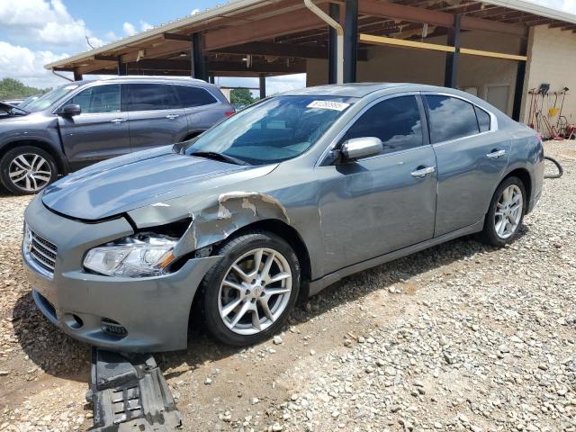 NISSAN MAXIMA S