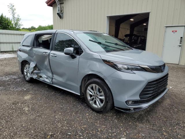 2022 TOYOTA SIENNA XLE 5TDASKFC6NS057884