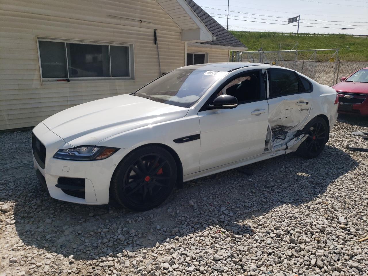 JAGUAR XF R - SPORT