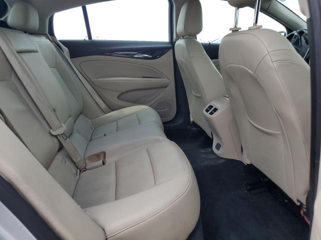 2018 BUICK REGAL ESSE W04GP6SX6J1131429