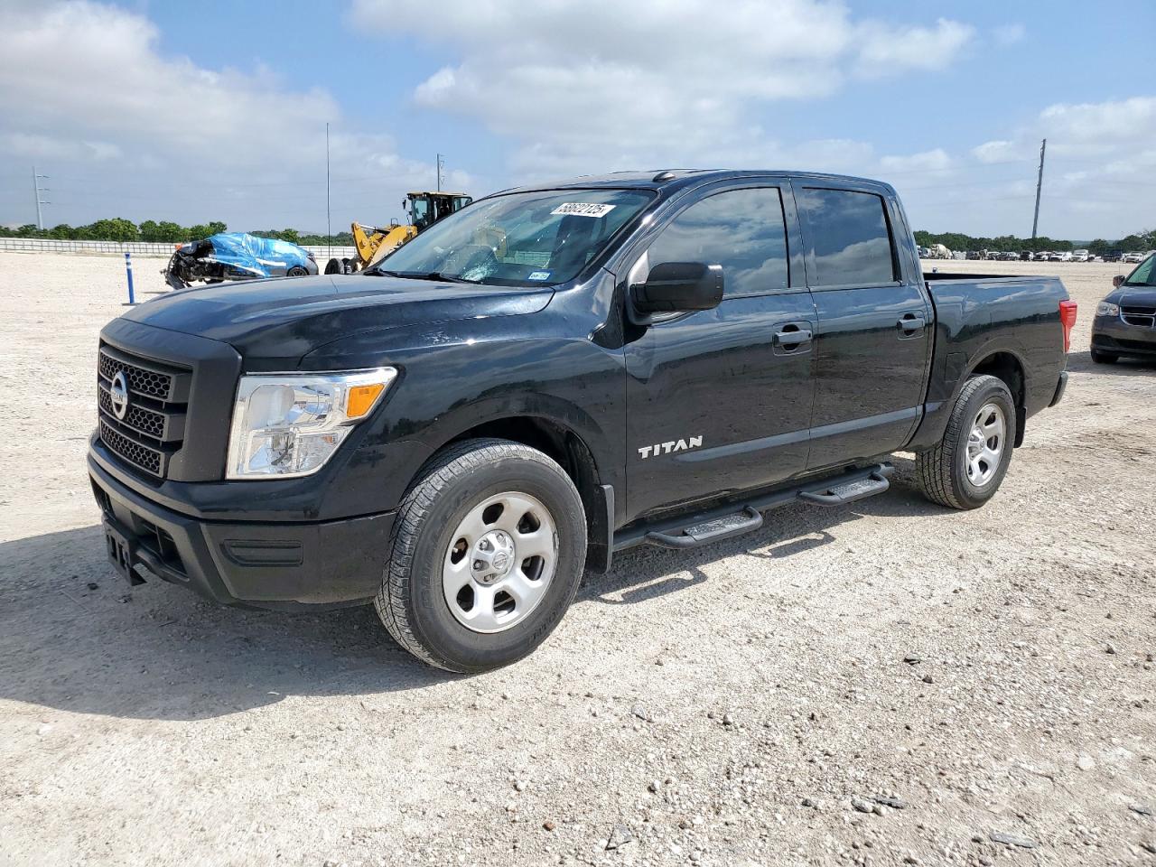 NISSAN TITAN S