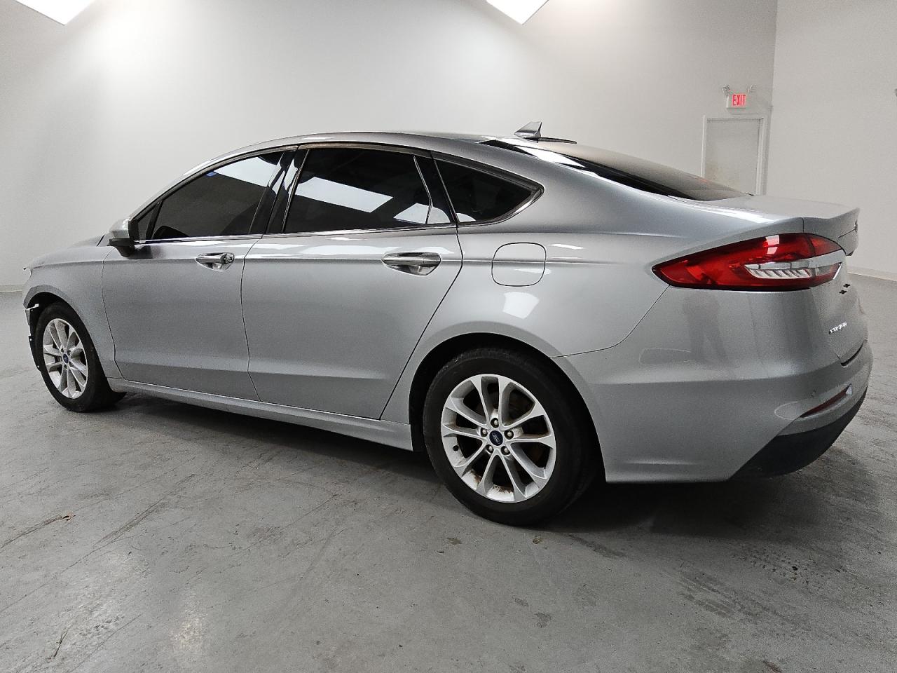 Ford Fusion se 2020