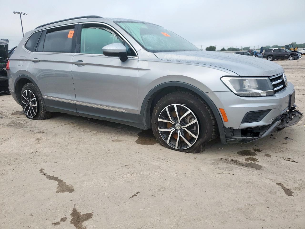 VOLKSWAGEN TIGUAN SE
