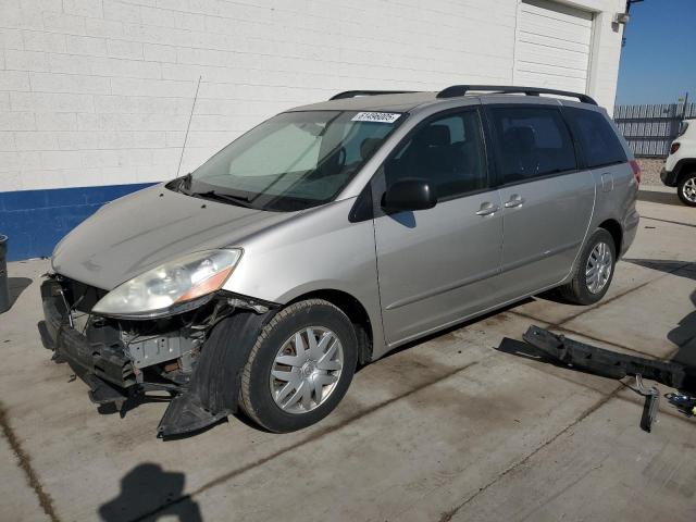 TOYOTA SIENNA CE