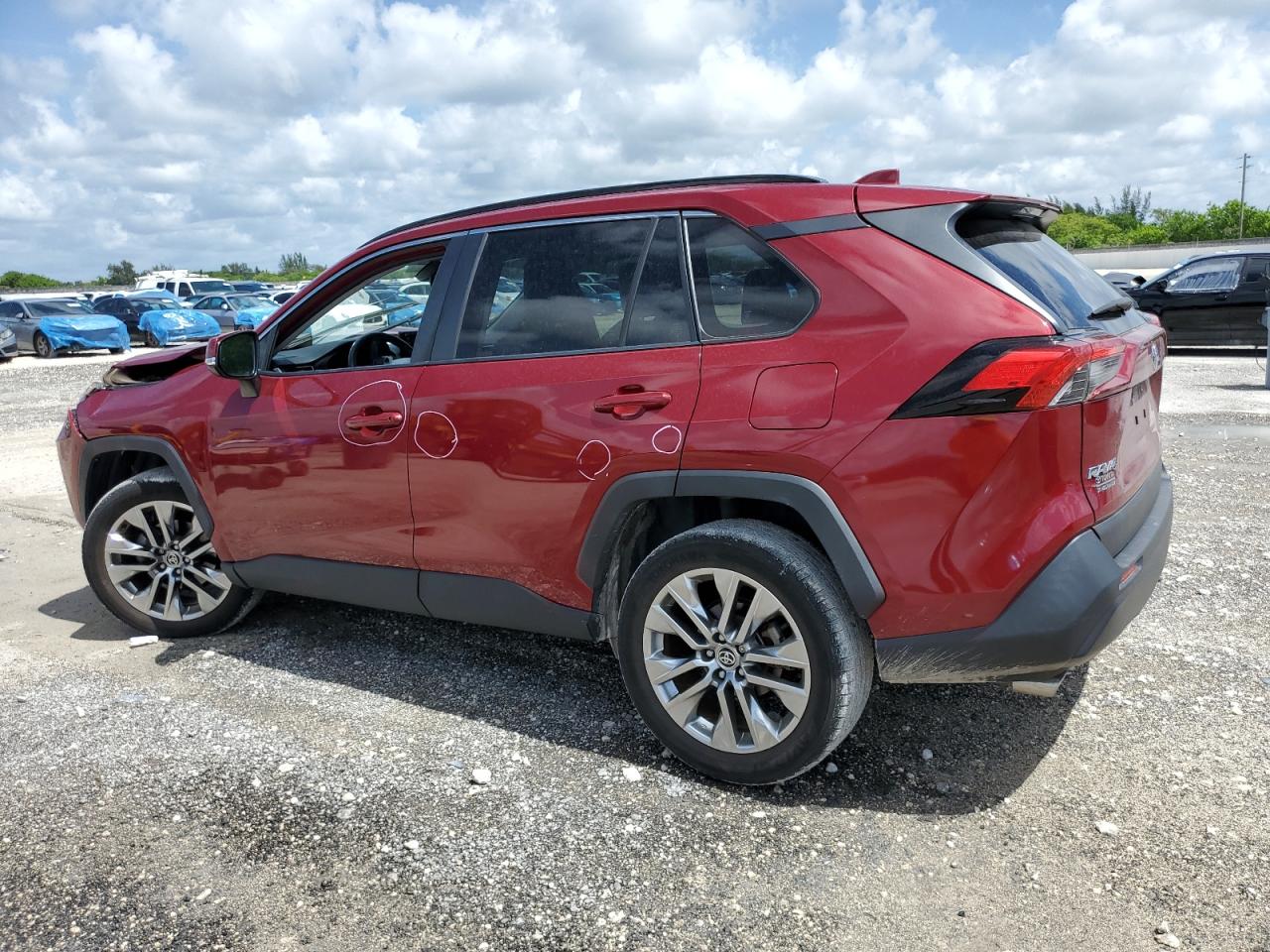 TOYOTA RAV4 XLE PREMIUM