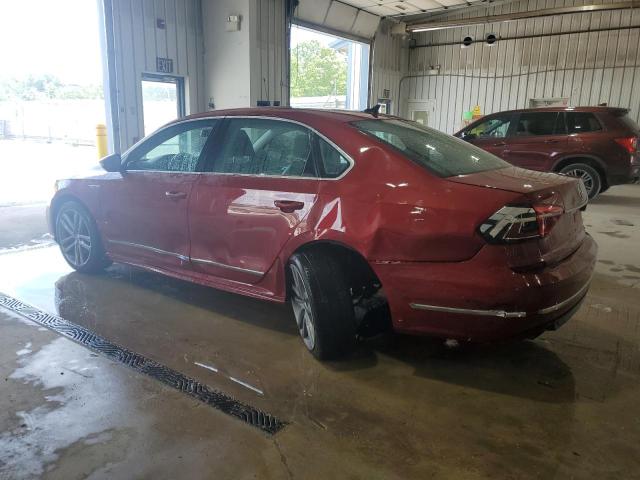 2017 VOLKSWAGEN PASSAT R-L 1VWDT7A34HC061143