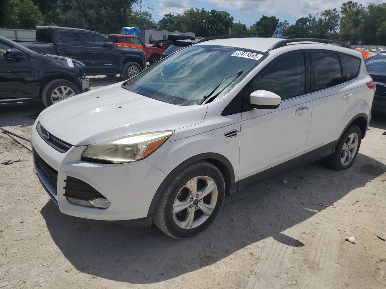 FORD ESCAPE SE