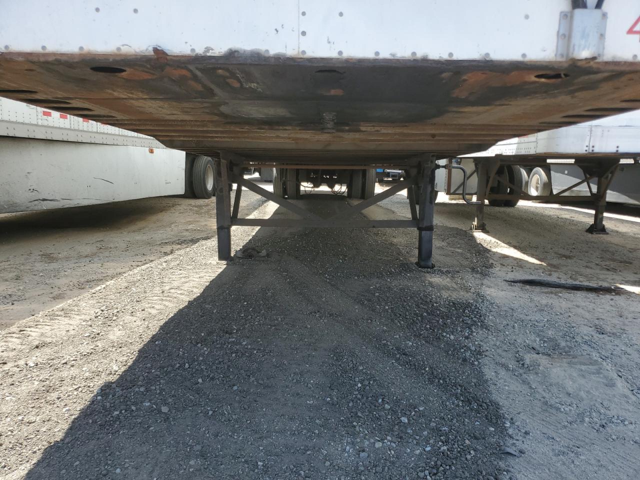 Lot #3196901218 1997 UTILITY VS2DC