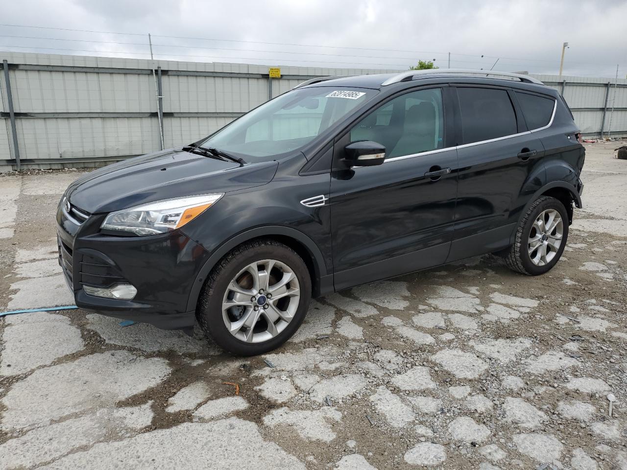 FORD ESCAPE TITANIUM