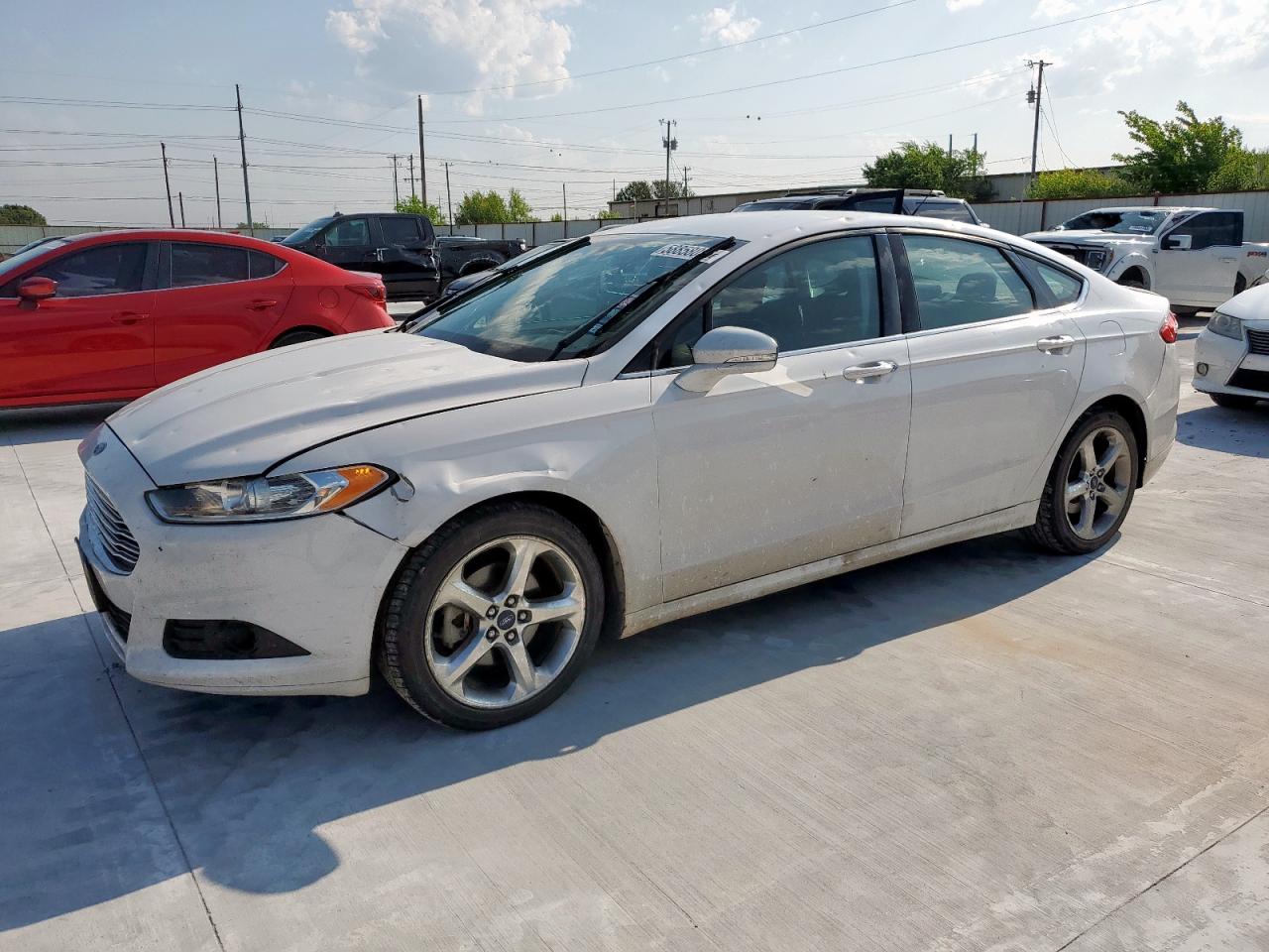 FORD FUSION SE