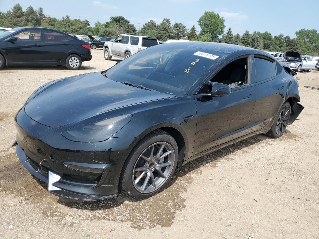 TESLA MODEL 3