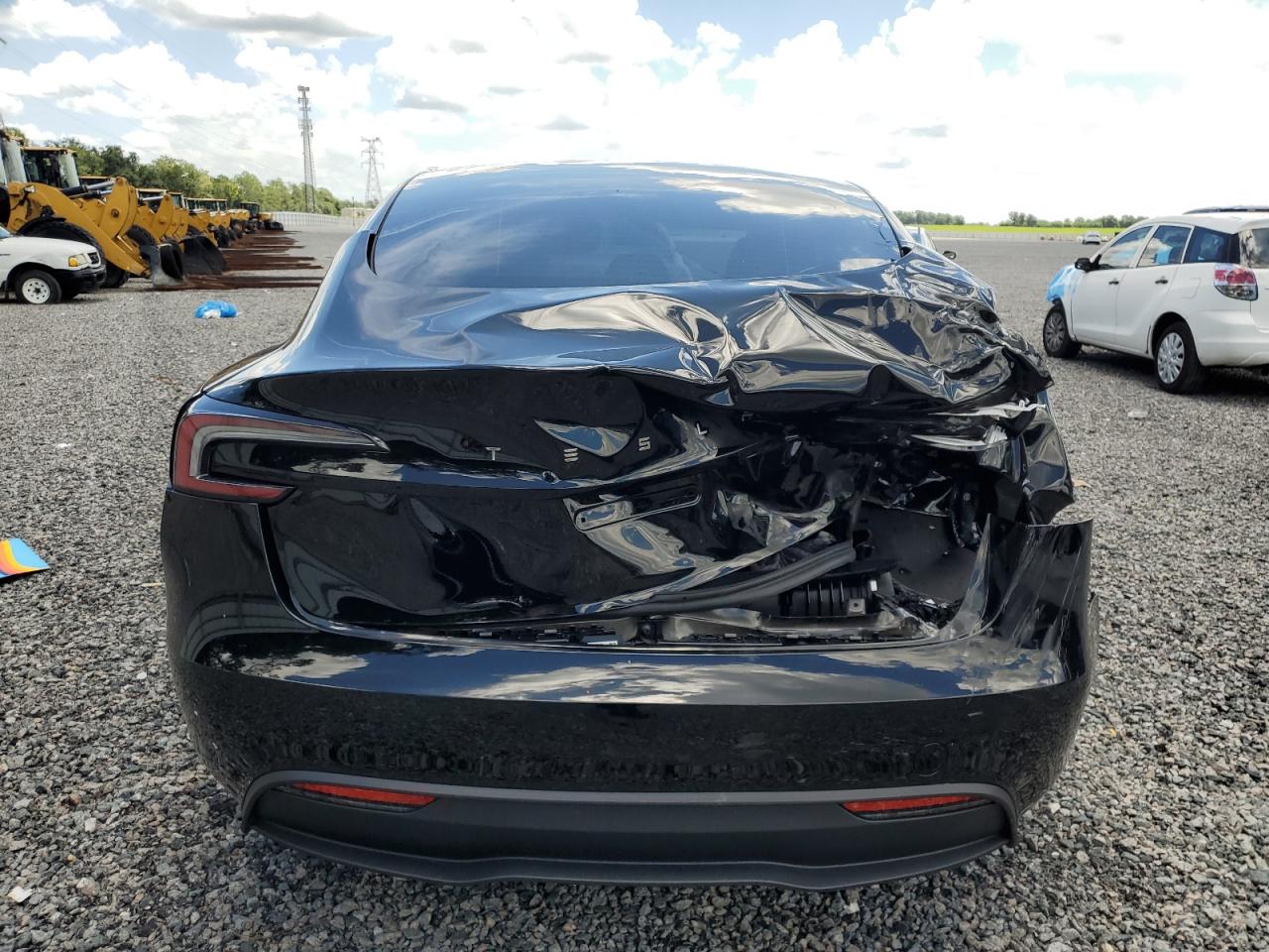 Tesla Model 3 2025