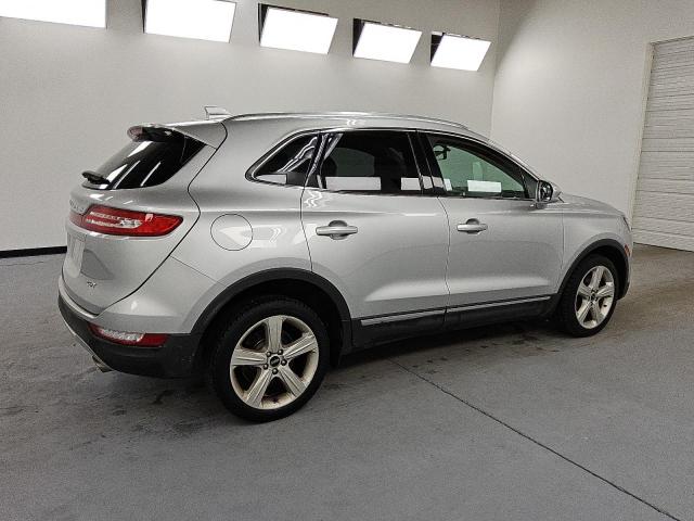 2017 LINCOLN MKC PREMIE 5LMCJ1C92HUL70180