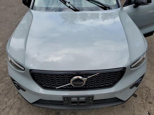 2024 VOLVO XC40 PLUS YV4L12UL6R2352122