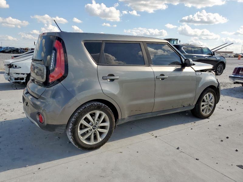 2018 KIA SOUL + KNDJP3A59J7609561