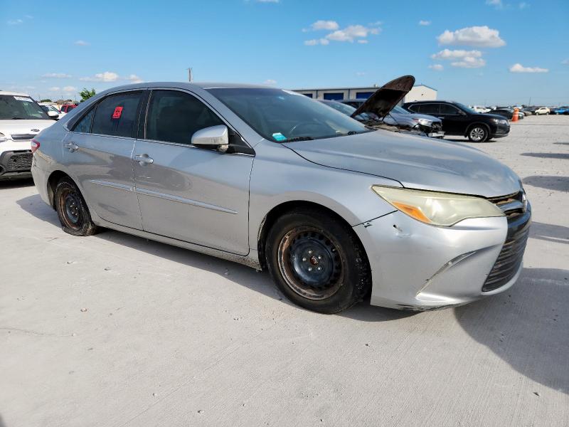 Vin: 4t4bf1fk2fr483645, lot: 62920935, toyota camry le 20154
