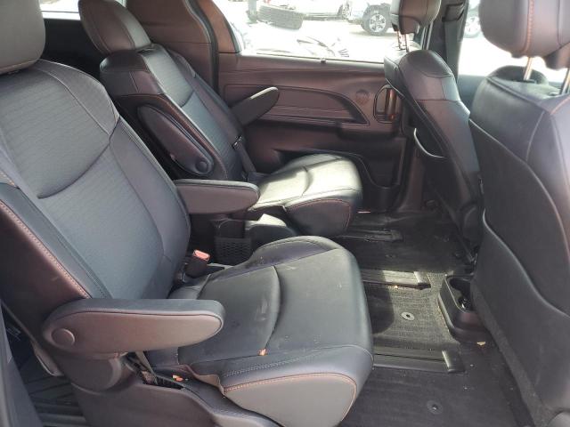2022 TOYOTA SIENNA XSE 5TDXSKFC9NS066993