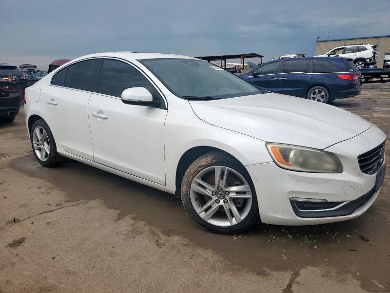 Vin: yv140mfd0f1305935, lot: 60303795, volvo s60 platinum 20154