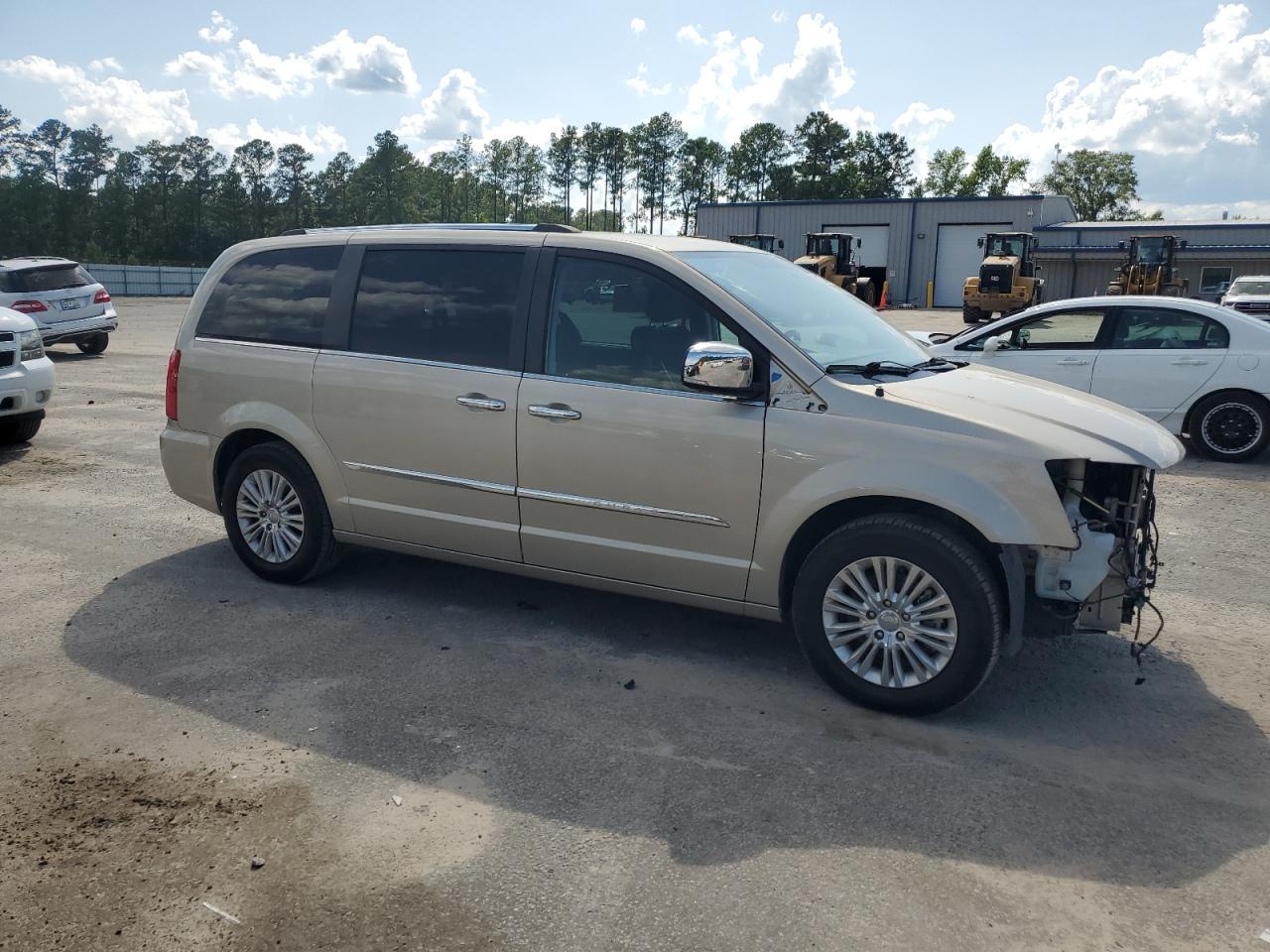 CHRYSLER TOWN & COUNTRY LIMITED