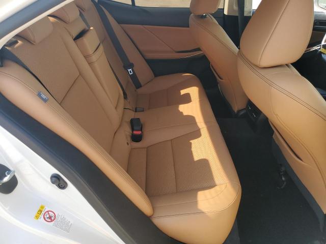 2017 LEXUS IS 300 JTHCM1D27H5022643