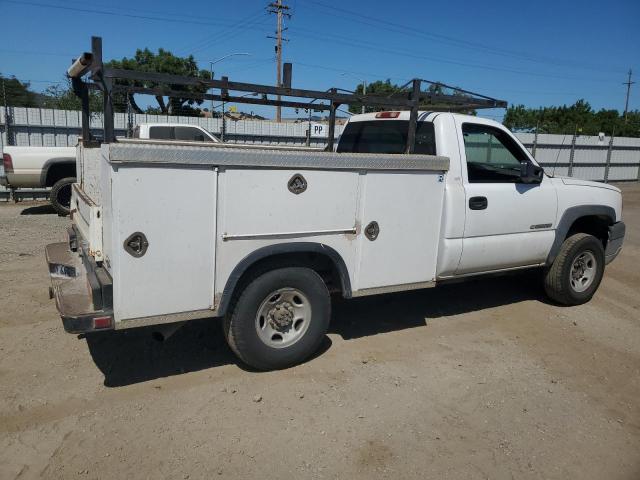 CHEVROLET SILVERADO 2003 white pickup gas 1GBHC24U53E236514 photo #4