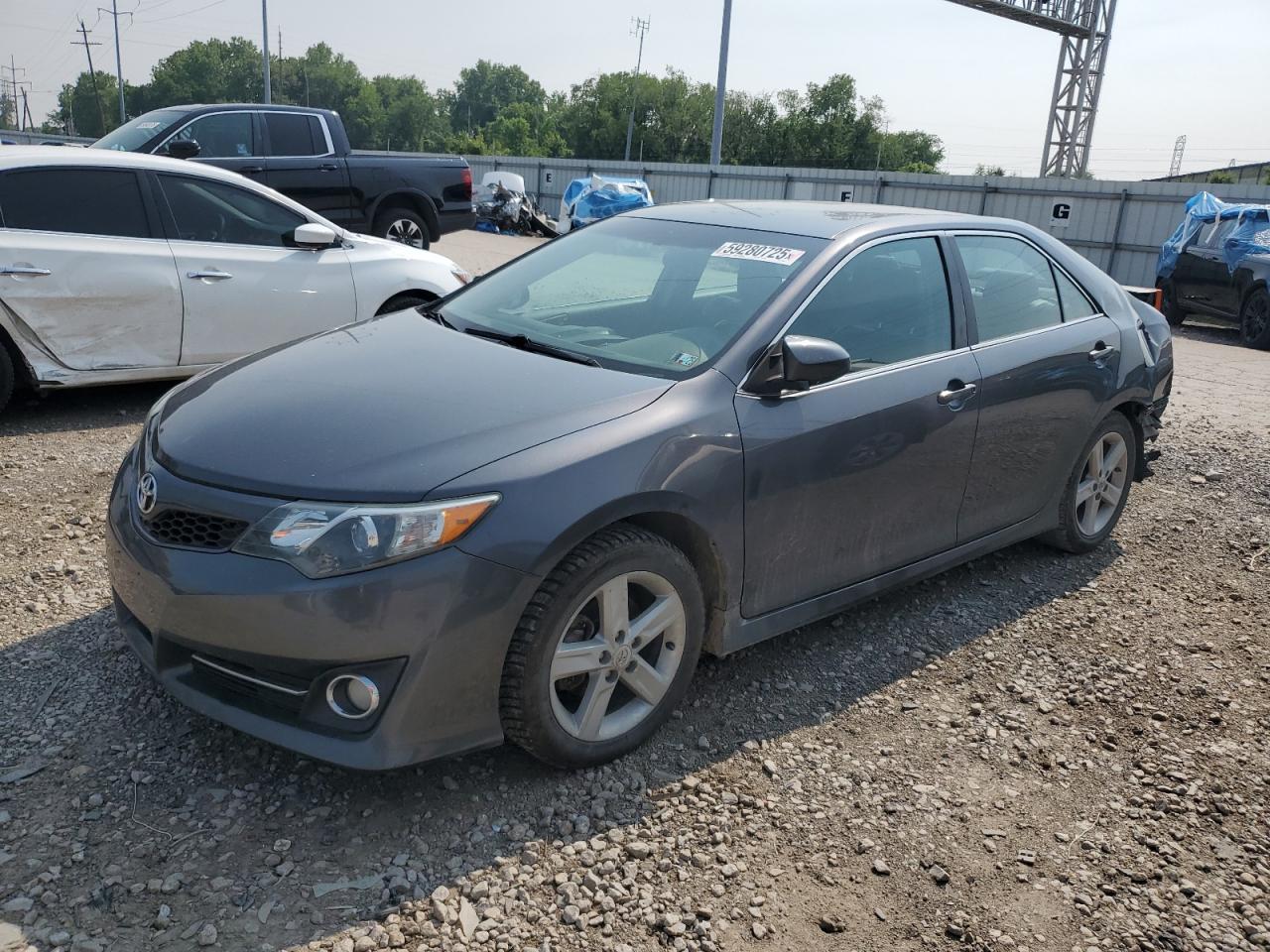 TOYOTA CAMRY BASE