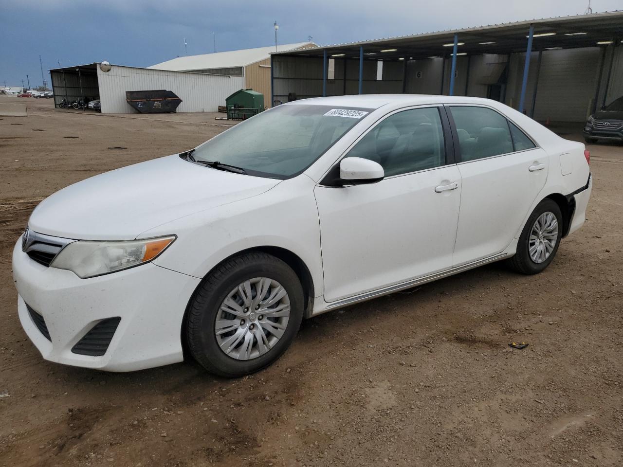 TOYOTA CAMRY BASE