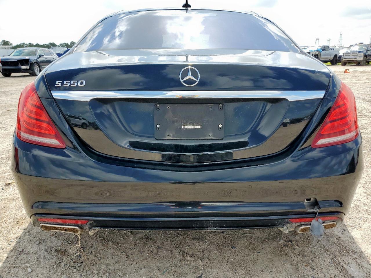 MERCEDES-BENZ S-CLASS 550