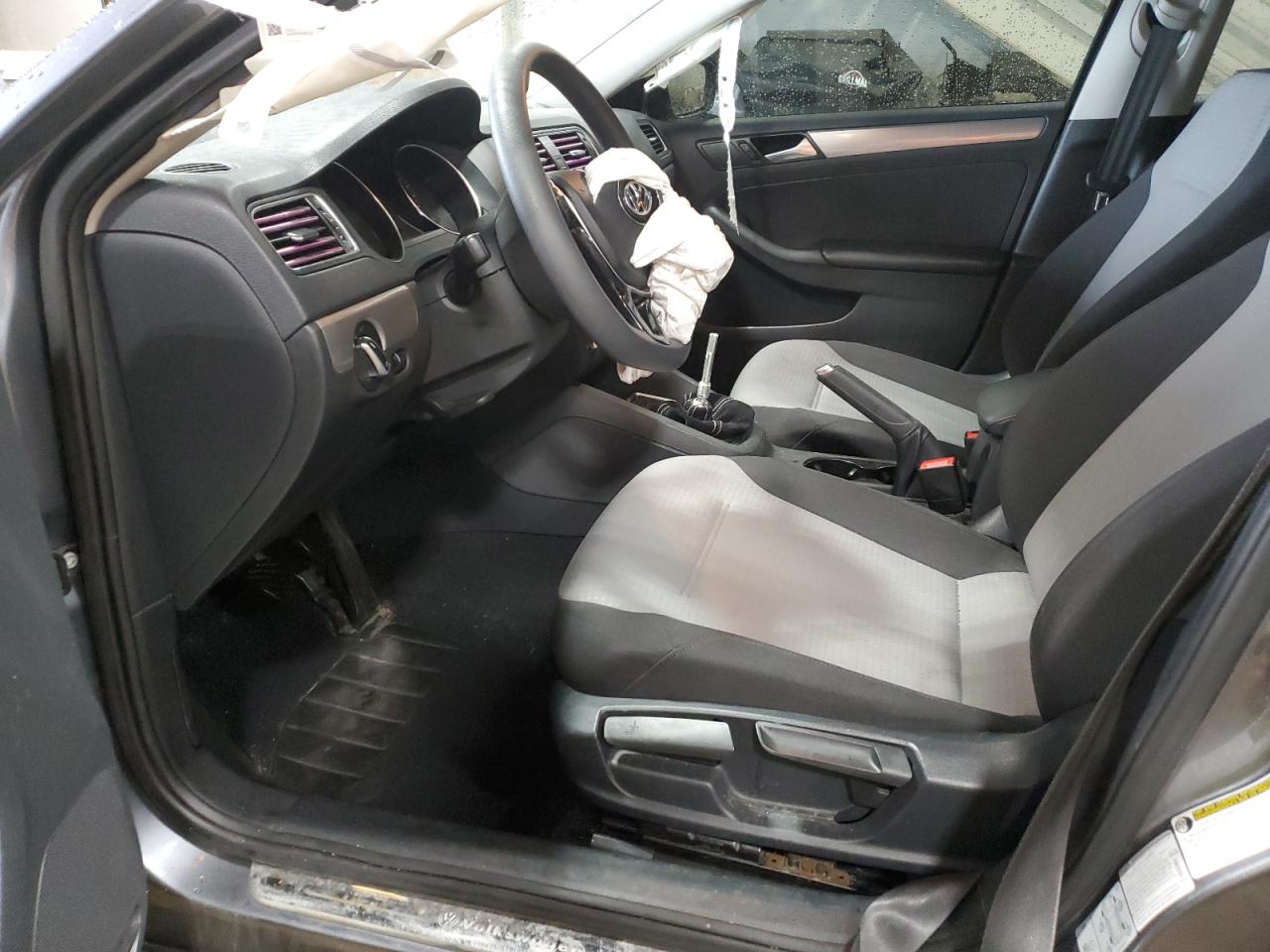 Volkswagen Jetta s 2017