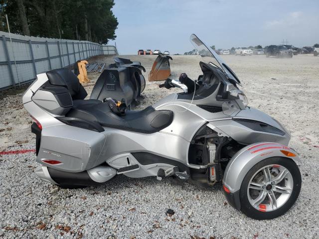CAN-AM SPYDER ROA 2010 silver  gas 2BXJBWC19AV000485 photo #1