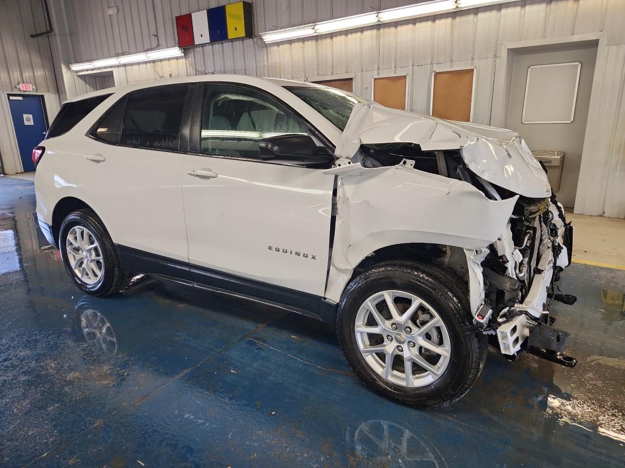 Chevrolet Equinox ls 2024