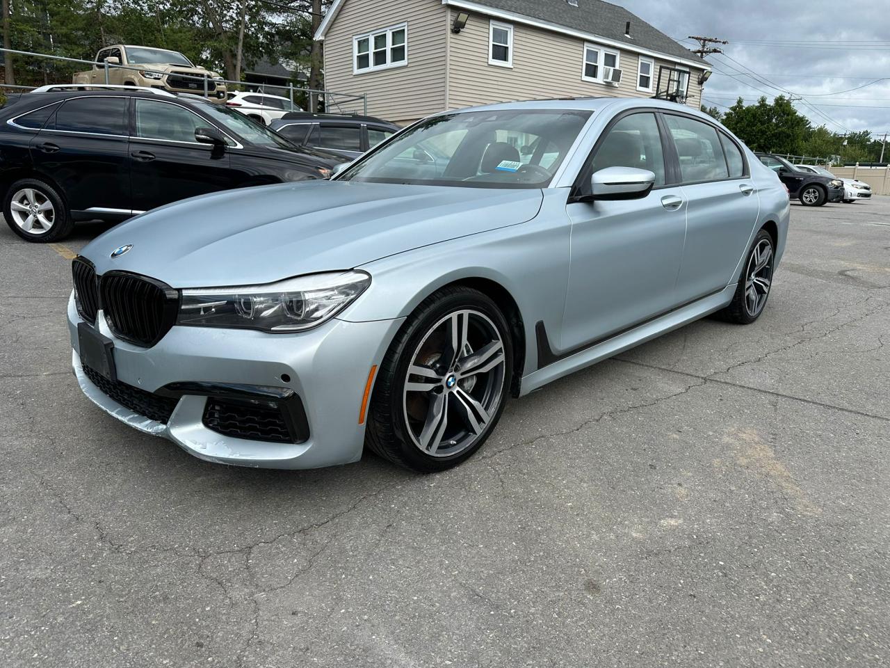 BMW 7 SERIES XI