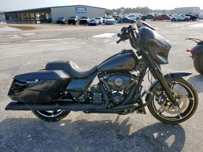HARLEY-DAVIDSON FLHX 2024 black  gas 1HD1KB718RB663891 photo #1