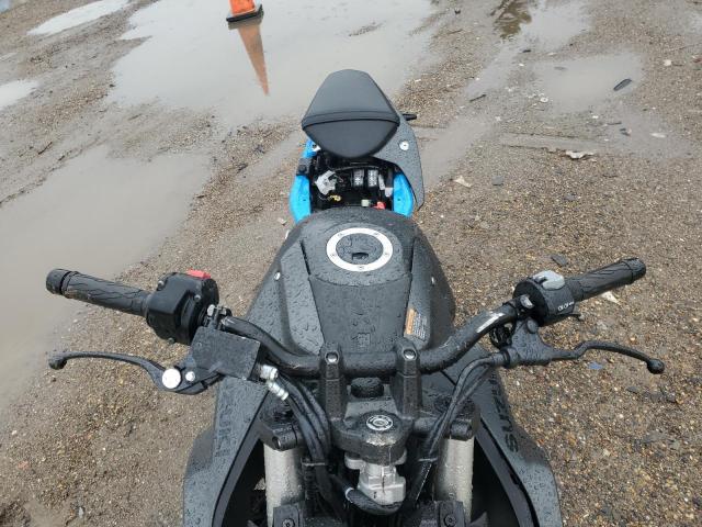 2024 SUZUKI GSX800 R JS1EM11BXR7101268