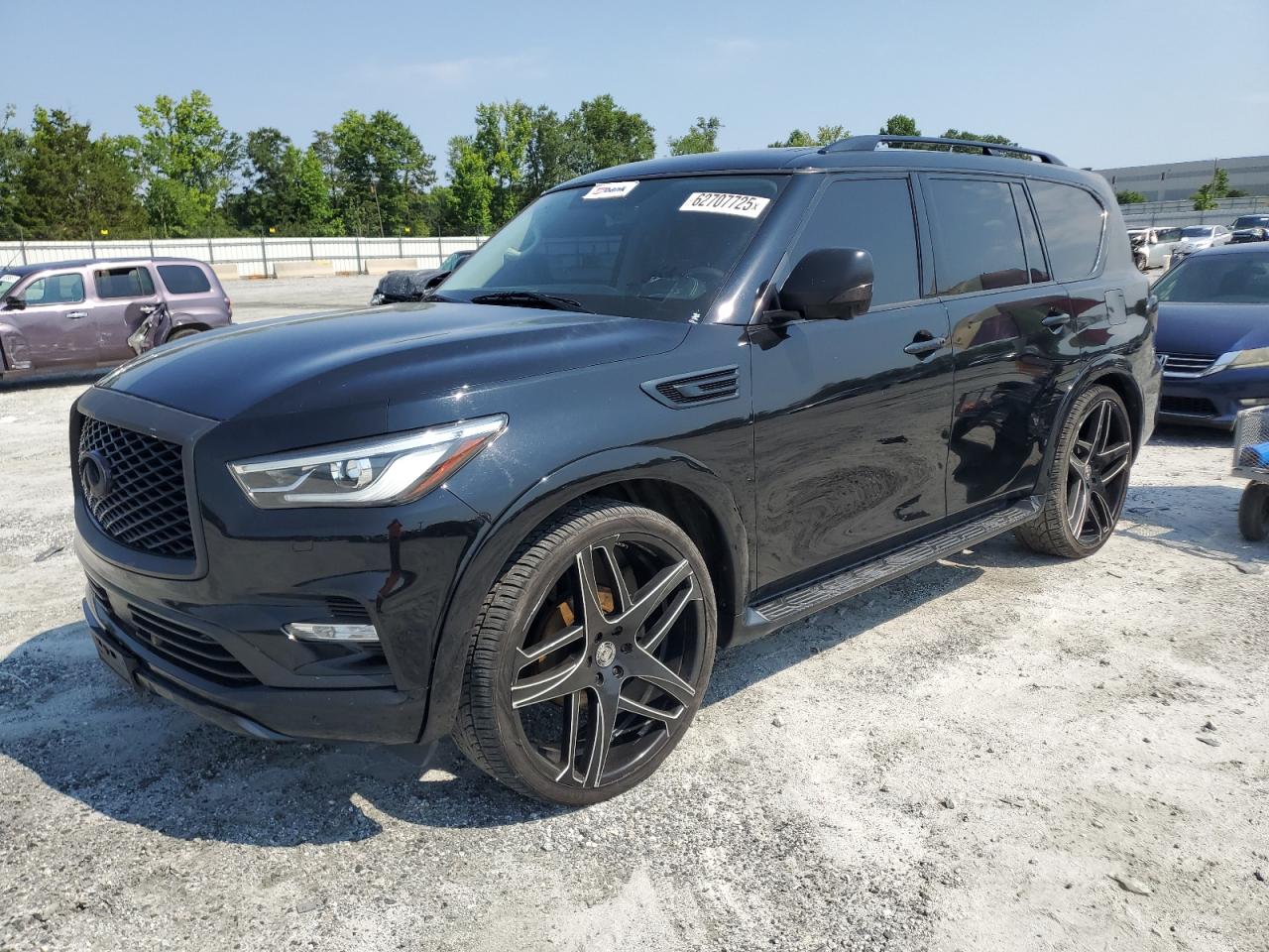 INFINITI QX80 BASE