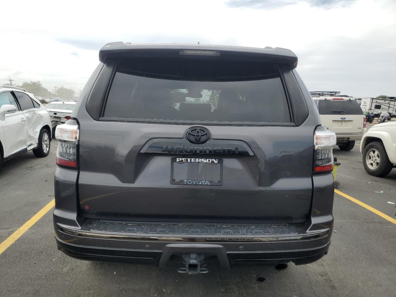 TOYOTA 4RUNNER SR5/SR5 PREMIUM