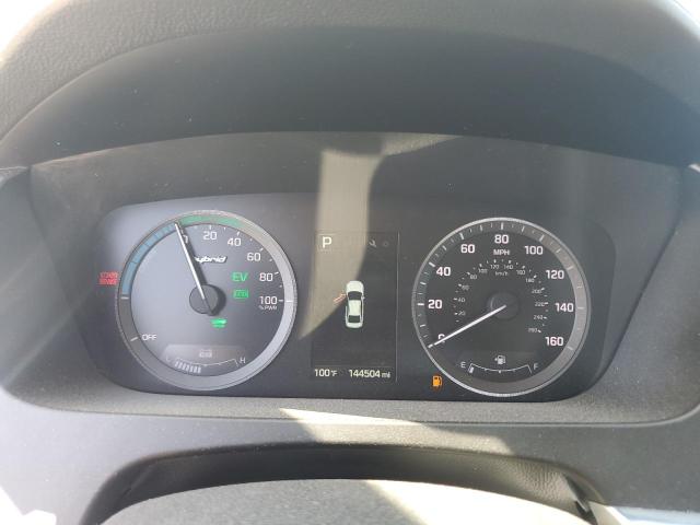 2017 HYUNDAI SONATA HYB KMHE34L11HA046060