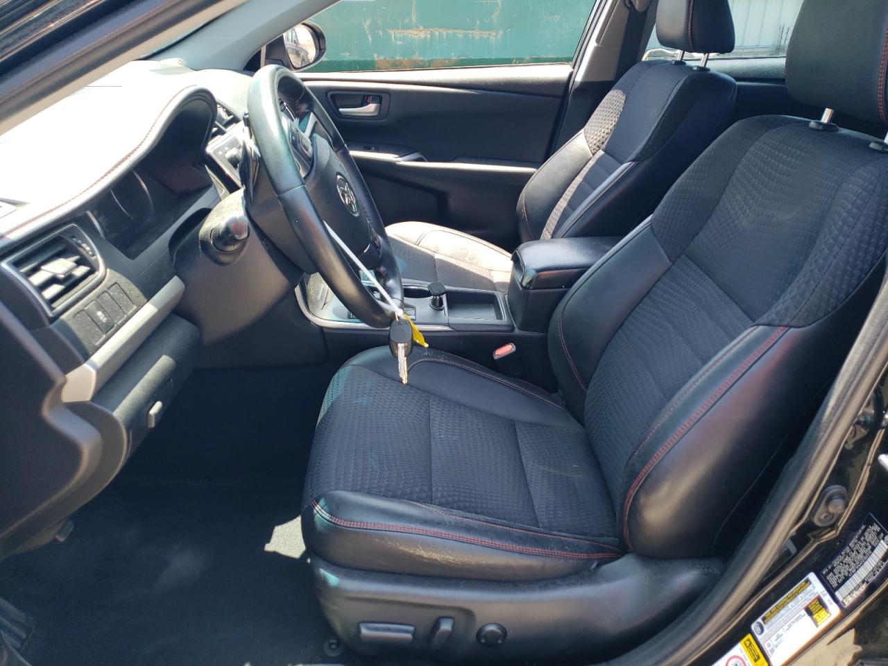 Toyota Camry le 2015